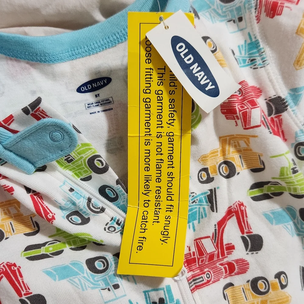 NWT Old Navy Pajama Onesie Construction Vehicle Print Size 5T